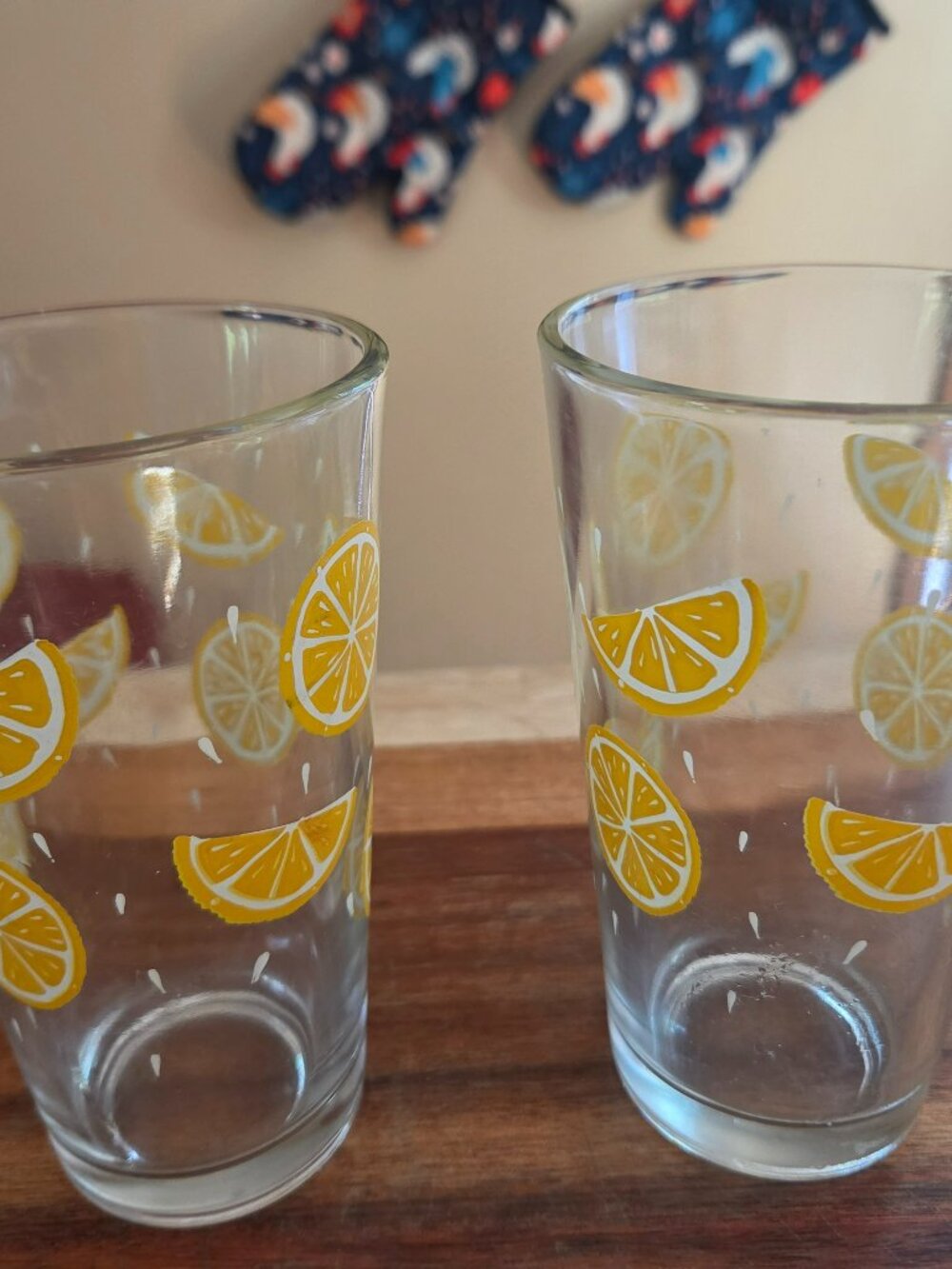 LIBBEY YELLOW SLICED TUMBLERS DRINKING GLASSES SET OFTWO